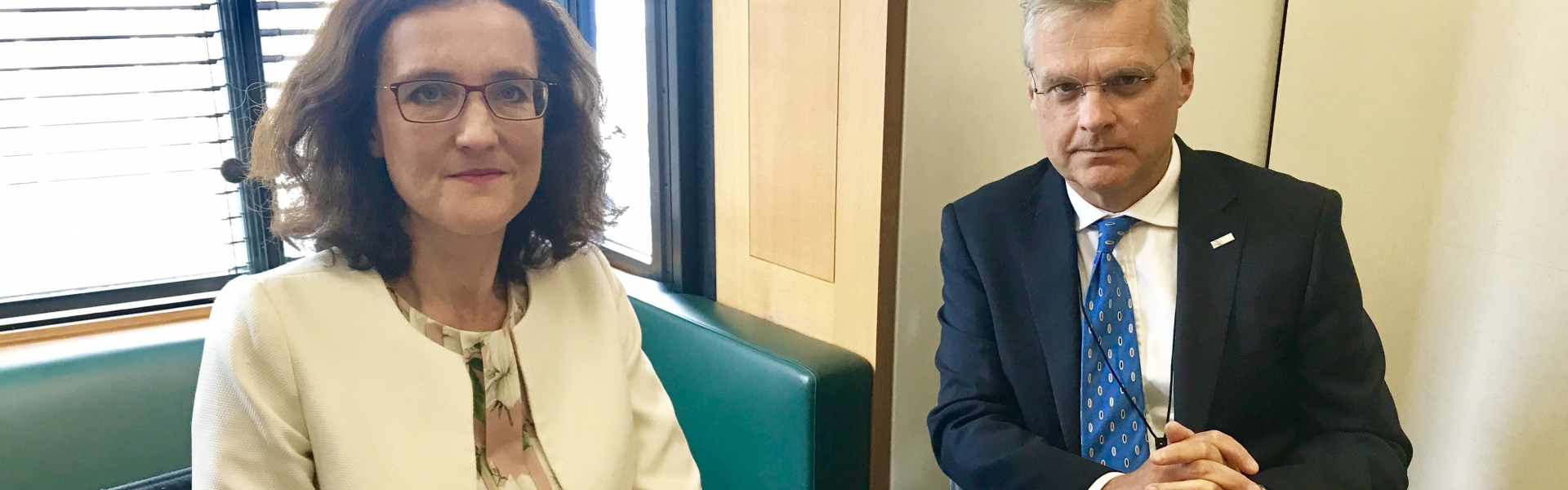 Theresa Villiers MP meets Mark Carne of Network Rail