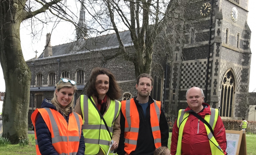 High Barnet litter pick 