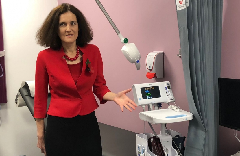 Villiers visits new Chase Farm Hospital