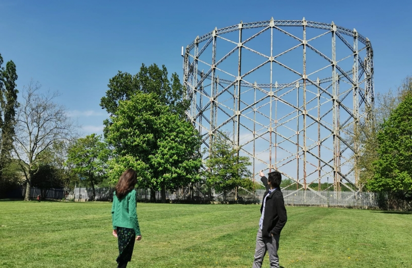 Theresa Villiers and Felix Byers in Victoria Recreation Ground in New Barnet