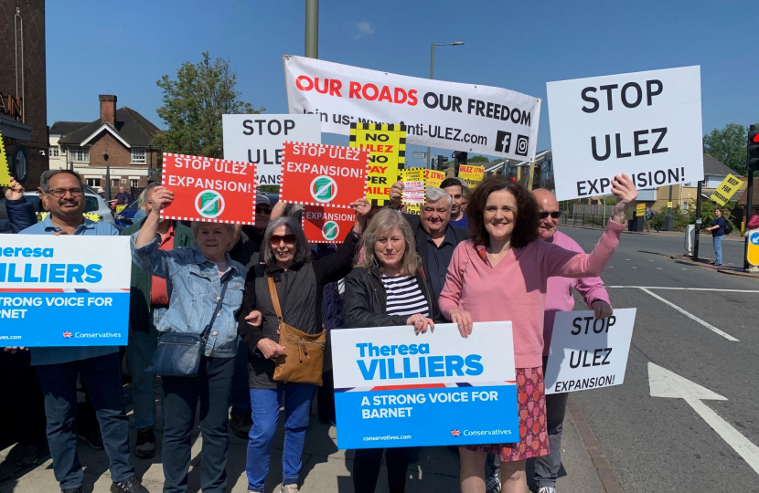 Theresa Villiers MP and Susan Hall AM at a protest against Ulez expansion