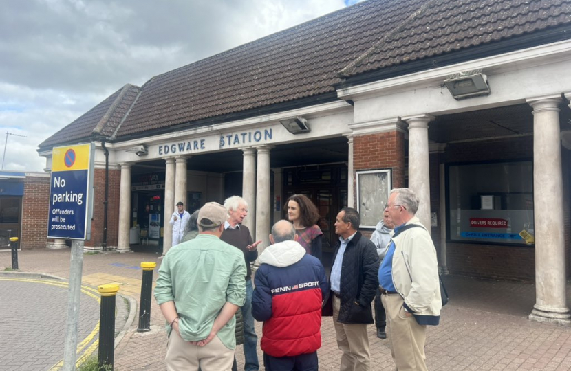 Theresa Villiers meets Save Our Edgware campaigners