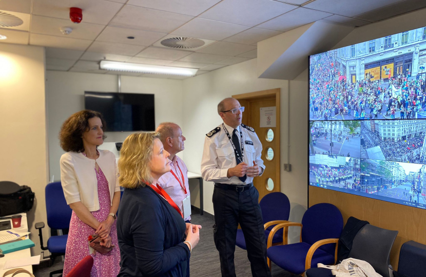 Theresa Villiers visits Met control centre