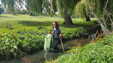 Villiers involved in river clean-up