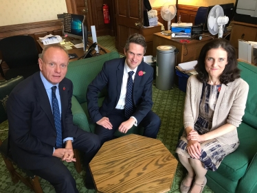 Villiers meets Education Secretary on nursery schools