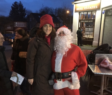 Theresa Villiers meets Santa in Woodside Park