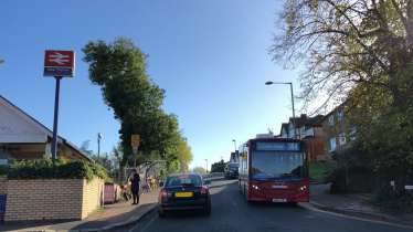 384 bus at New Barnet station