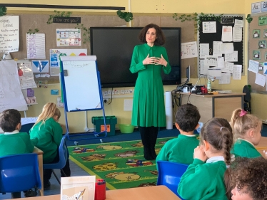 Theresa Villiers at Coppetts Wood School