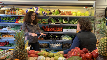 Theresa Villiers visits Green Hill grocers in New Barnet